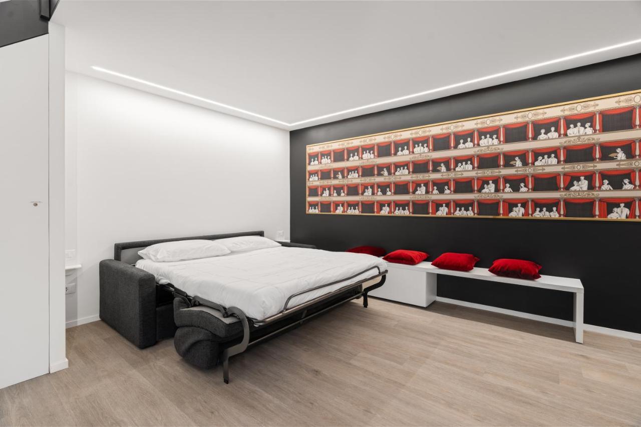 Modern Quiet Super Central Luxury Apartment Милан Экстерьер фото