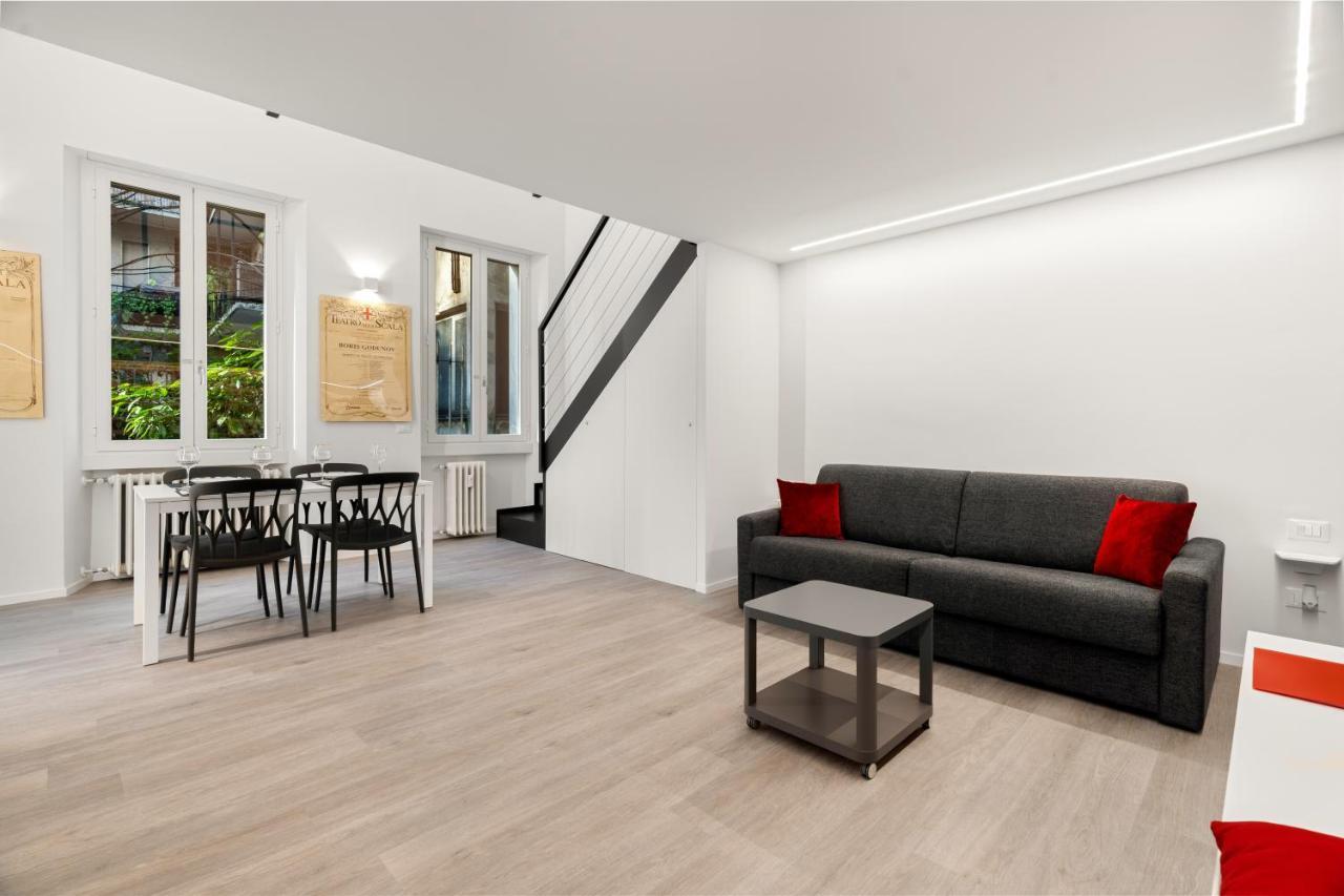 Modern Quiet Super Central Luxury Apartment Милан Экстерьер фото